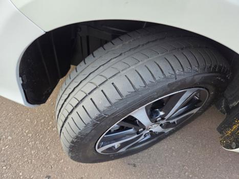 TOYOTA Yaris Hatch 1.5 16V 4P FLEX XS CONNECT MULTIDRIVE AUTOMÁTICO CVT, Foto 14