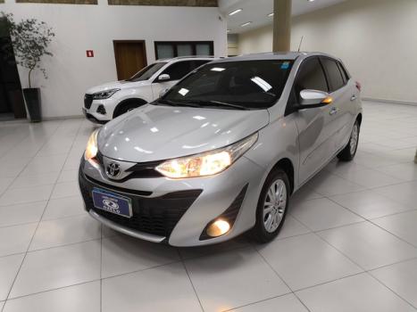 TOYOTA Yaris Hatch 1.3 16V 4P FLEX XL PLUS TECH MULTIDRIVE AUTOMÁTICO CVT, Foto 8