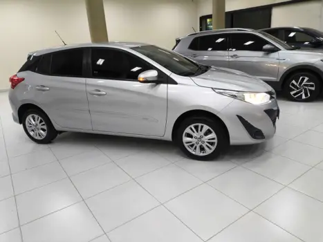TOYOTA Yaris Hatch 1.3 16V 4P FLEX XL PLUS TECH MULTIDRIVE AUTOMÁTICO CVT, Foto 17