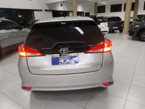 TOYOTA Yaris Hatch 1.3 16V 4P FLEX XL PLUS TECH MULTIDRIVE AUTOMÁTICO CVT, Foto 20