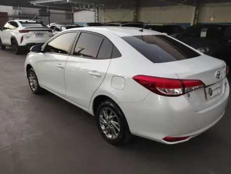 TOYOTA Yaris Sedan 1.5 16V 4P FLEX XS MULTIDRIVE AUTOMTICO CVT, Foto 4