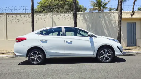 TOYOTA Yaris Sedan 1.5 16V 4P FLEX XL LIVE MULTIDRIVE AUTOMTICO CVT, Foto 4