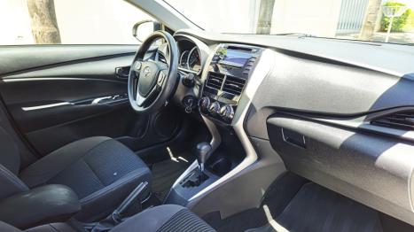 TOYOTA Yaris Sedan 1.5 16V 4P FLEX XL LIVE MULTIDRIVE AUTOMTICO CVT, Foto 9
