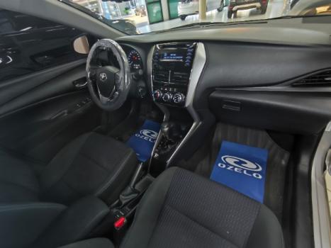 TOYOTA Yaris Sedan 1.5 16V 4P FLEX XL MULTIDRIVE AUTOMTICO CVT, Foto 20