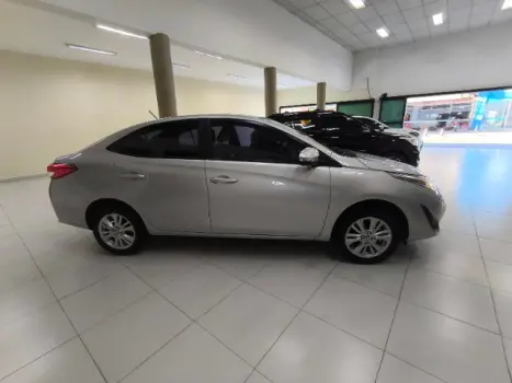 TOYOTA Yaris Sedan 1.5 16V 4P FLEX XL MULTIDRIVE AUTOMTICO CVT, Foto 34