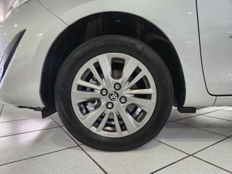 TOYOTA Yaris Sedan 1.5 16V 4P FLEX PLUS MULTIDRIVE AUTOM�TICO CVT, Foto 13