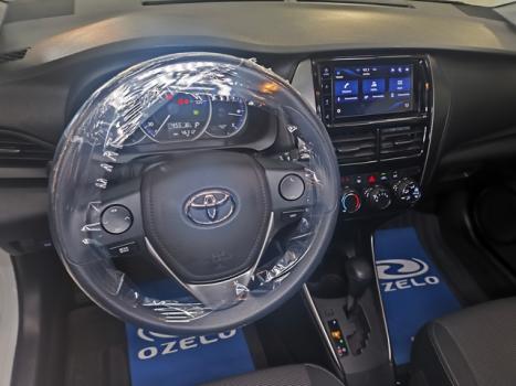 TOYOTA Yaris Sedan 1.5 16V 4P FLEX XL MULTIDRIVE AUTOM�TICO CVT, Foto 18