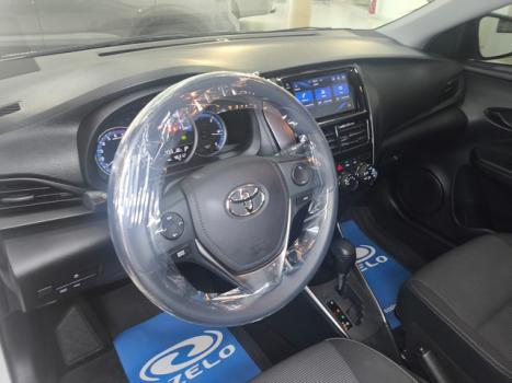 TOYOTA Yaris Sedan 1.5 16V 4P FLEX XL MULTIDRIVE AUTOM�TICO CVT, Foto 21