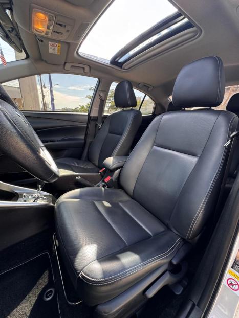 TOYOTA Yaris Sedan 1.5 16V 4P FLEX XLS CONNECT MULTIDRIVE AUTOM�TICO CVT, Foto 9