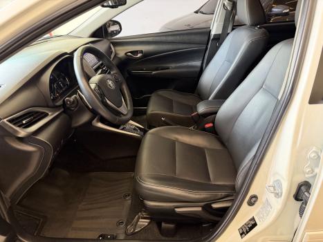 TOYOTA Yaris Sedan 1.5 16V 4P FLEX XS CONNECT MULTIDRIVE AUTOM�TICO CVT, Foto 8