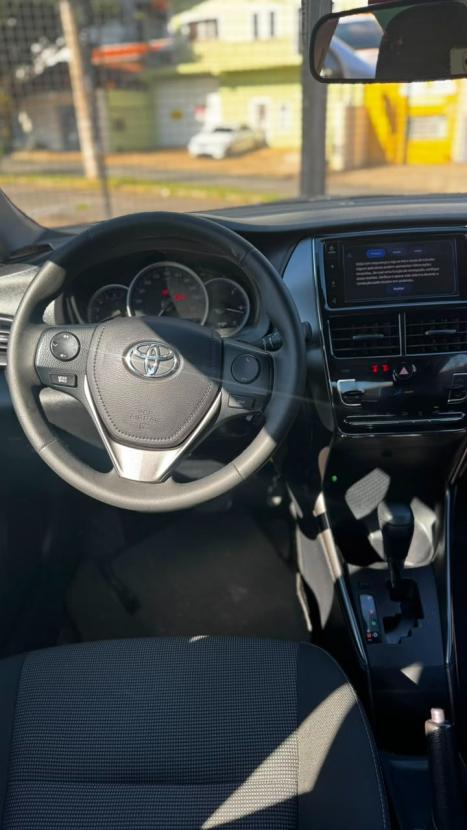 TOYOTA Yaris Sedan 1.5 16V 4P FLEX XL, Foto 3