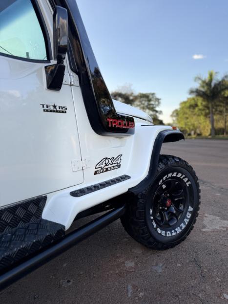 TROLLER T4 2.8 MWM TURBO DIESEL CAPOTA RIGIDA, Foto 2