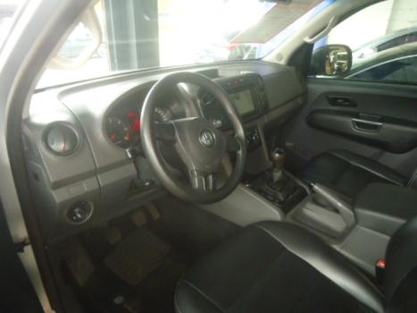 VOLKSWAGEN Amarok 2.0 16V 4X4 CABINE DUPLA  HIGHLINE TURBO INTERCOOLER, Foto 2 VOLKSWAGEN Amarok 2.0 16V 4X4 CABINE DUPLA  HIGHLINE TURBO INTERCOOLER, Foto 2