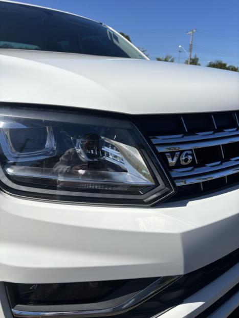 VOLKSWAGEN Amarok 3.0 V6 CABINE DUPLA HIGHLINE 4X4 TURBO INTERCOOLER AUTOMTICO, Foto 13