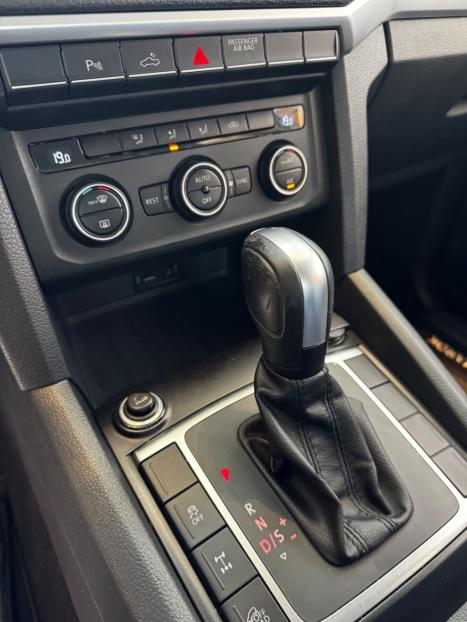 VOLKSWAGEN Amarok 3.0 V6 CABINE DUPLA HIGHLINE 4X4 TURBO INTERCOOLER AUTOMTICO, Foto 10
