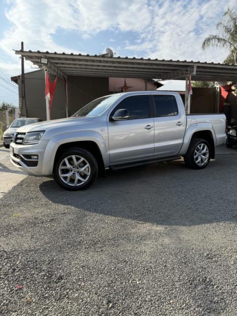 VOLKSWAGEN Amarok 3.0 V6 CABINE DUPLA HIGHLINE 4X4 TURBO INTERCOOLER AUTOMTICO, Foto 2