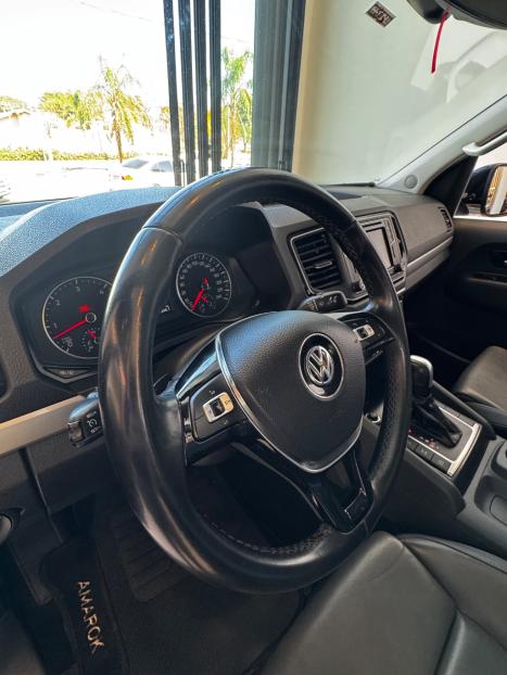 VOLKSWAGEN Amarok 3.0 V6 CABINE DUPLA HIGHLINE 4X4 TURBO INTERCOOLER AUTOMTICO, Foto 6