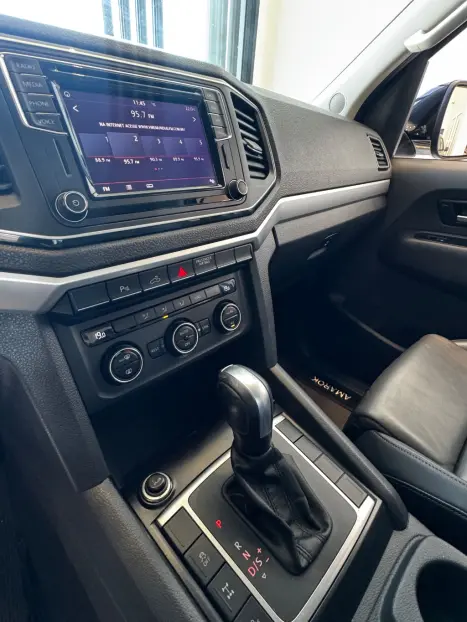 VOLKSWAGEN Amarok 3.0 V6 CABINE DUPLA HIGHLINE 4X4 TURBO INTERCOOLER AUTOMTICO, Foto 8