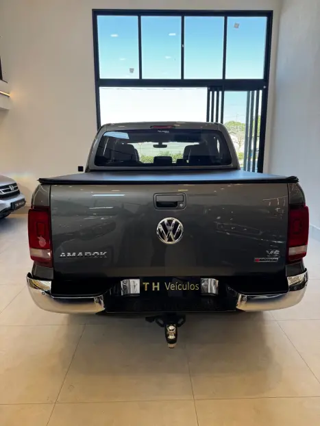 VOLKSWAGEN Amarok 3.0 V6 CABINE DUPLA HIGHLINE 4X4 TURBO INTERCOOLER AUTOMTICO, Foto 15