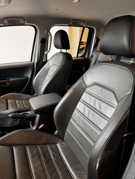 VOLKSWAGEN Amarok 3.0 V6 CABINE DUPLA HIGHLINE 4X4 TURBO INTERCOOLER AUTOMTICO, Foto 6