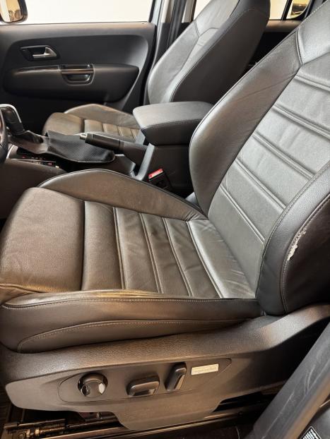 VOLKSWAGEN Amarok 3.0 V6 CABINE DUPLA HIGHLINE 4X4 TURBO INTERCOOLER AUTOMTICO, Foto 8