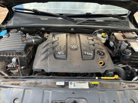 VOLKSWAGEN Amarok 3.0 V6 CABINE DUPLA HIGHLINE EXTREME 4X4 TURBO INTERCOOLER AUTOMTICO, Foto 11