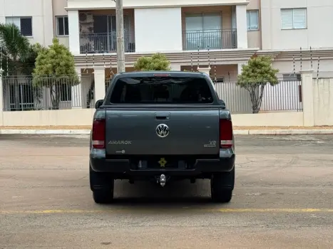 VOLKSWAGEN Amarok 3.0 V6 CABINE DUPLA COMFORT 4X4 TURBO INTERCOOLER AUTOM�TICO, Foto 8