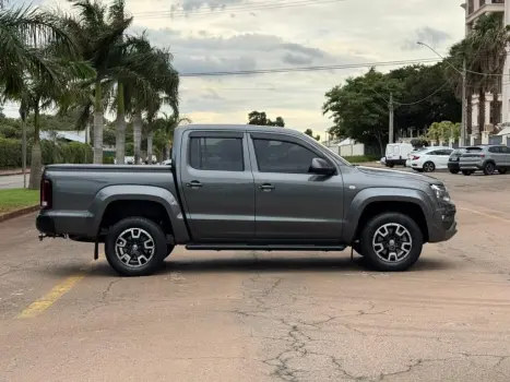VOLKSWAGEN Amarok 3.0 V6 CABINE DUPLA COMFORT 4X4 TURBO INTERCOOLER AUTOM�TICO, Foto 9