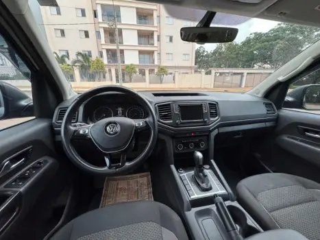 VOLKSWAGEN Amarok 3.0 V6 CABINE DUPLA COMFORT 4X4 TURBO INTERCOOLER AUTOM�TICO, Foto 14