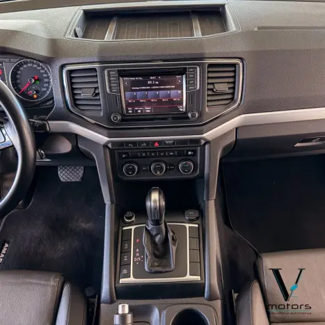 VOLKSWAGEN Amarok 3.0 V6 CABINE DUPLA HIGHLINE 4X4 TURBO INTERCOOLER AUTOM�TICO, Foto 14