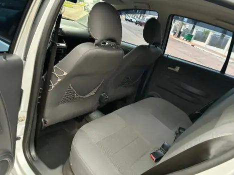 VOLKSWAGEN Crossfox 1.6 4P FLEX, Foto 5