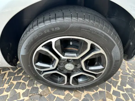 VOLKSWAGEN Fox 1.0 4P SELE��O FLEX, Foto 11