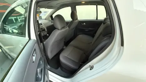 VOLKSWAGEN Fox 1.0 4P FLEX, Foto 10