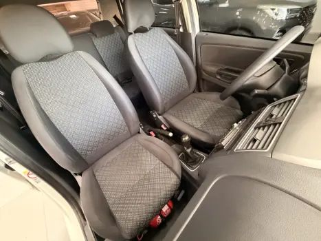 VOLKSWAGEN Fox 1.0 TRENDLINE FLEX, Foto 13