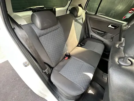 VOLKSWAGEN Fox 1.6 4P, Foto 9