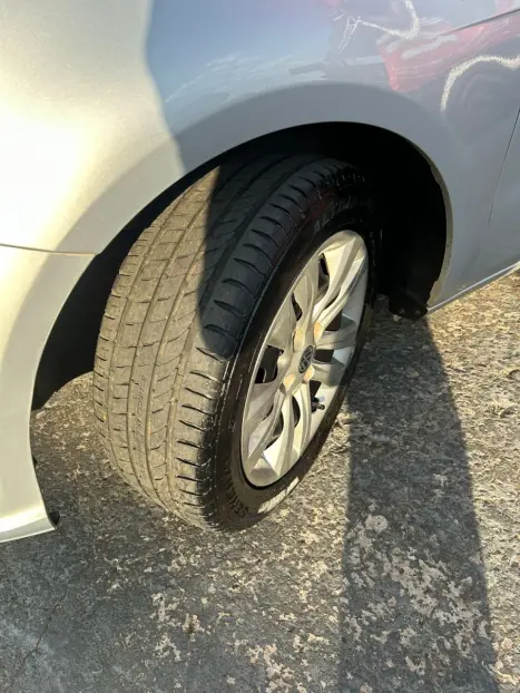 VOLKSWAGEN Gol 1.0 4P, Foto 7