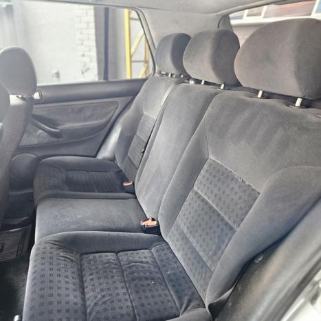 VOLKSWAGEN Golf 2.0 4P, Foto 4