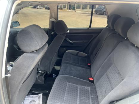 VOLKSWAGEN Golf 2.0 4P, Foto 2