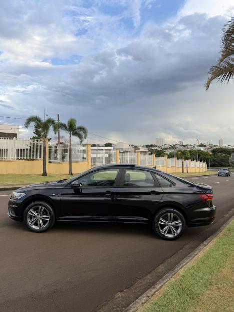 VOLKSWAGEN Jetta 1.4 4P 250 TSI R-LINE AUTOM�TICO, Foto 2