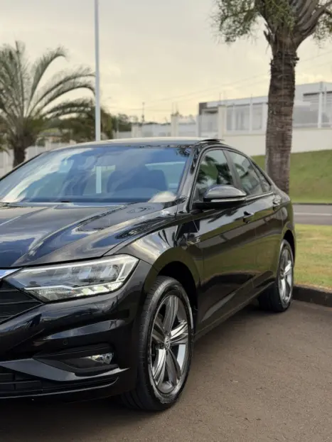 VOLKSWAGEN Jetta 1.4 4P 250 TSI R-LINE AUTOM�TICO, Foto 10