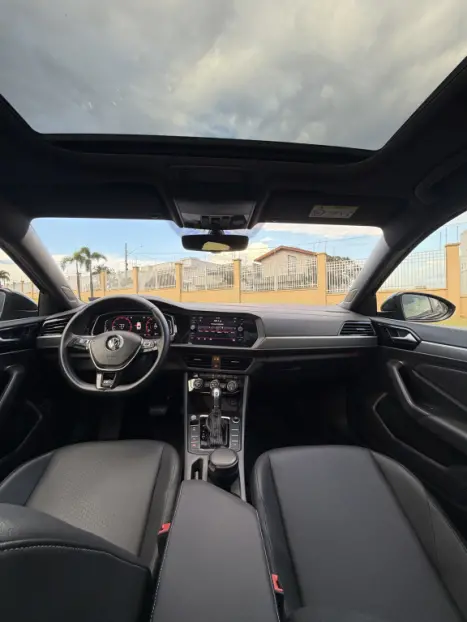 VOLKSWAGEN Jetta 1.4 4P 250 TSI R-LINE AUTOM�TICO, Foto 13