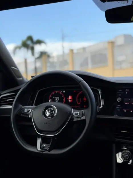 VOLKSWAGEN Jetta 1.4 4P 250 TSI R-LINE AUTOM�TICO, Foto 16