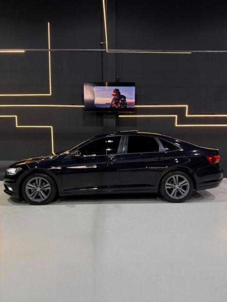 VOLKSWAGEN Jetta 1.4 4P 250 TSI R-LINE AUTOM�TICO, Foto 2