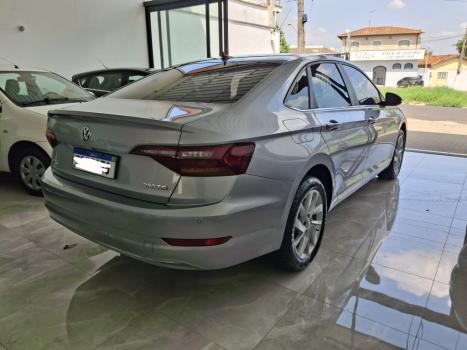 VOLKSWAGEN Jetta 1.4 4P 250 TSI TURBO COMFORTLINE AUTOMÁTICO, Foto 3