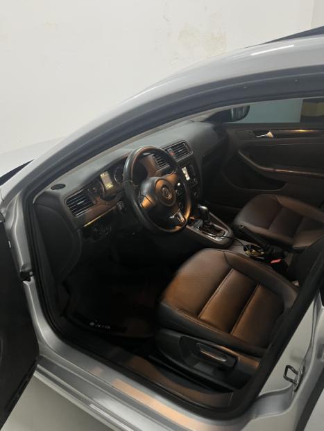 VOLKSWAGEN Jetta 2.0 4P FLEX CONFORTLINE TIPTRONIC AUTOMTICO, Foto 4