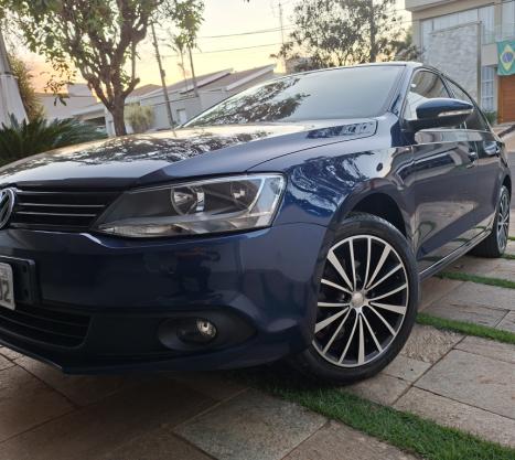 VOLKSWAGEN Jetta 2.0 4P FLEX CONFORTLINE TIPTRONIC AUTOMTICO, Foto 2