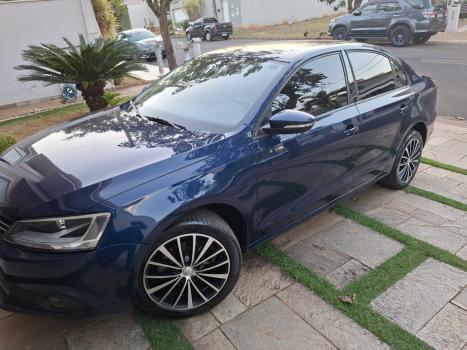 VOLKSWAGEN Jetta 2.0 4P FLEX CONFORTLINE TIPTRONIC AUTOMTICO, Foto 3