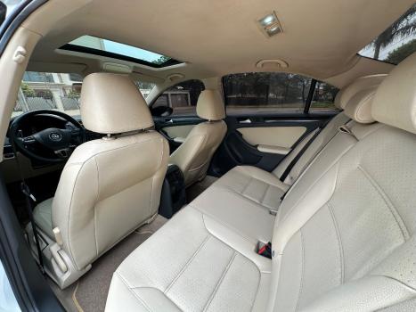 VOLKSWAGEN Jetta 2.0 4P FLEX CONFORTLINE TIPTRONIC AUTOMÁTICO, Foto 6 VOLKSWAGEN Jetta 2.0 4P FLEX CONFORTLINE TIPTRONIC AUTOMÁTICO, Foto 6