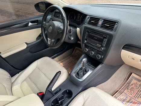 VOLKSWAGEN Jetta 2.0 4P FLEX CONFORTLINE TIPTRONIC AUTOMÁTICO, Foto 11 VOLKSWAGEN Jetta 2.0 4P FLEX CONFORTLINE TIPTRONIC AUTOMÁTICO, Foto 11