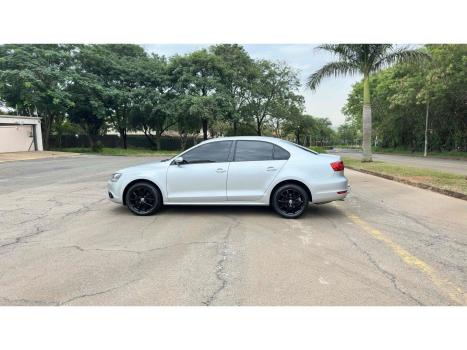 VOLKSWAGEN Jetta 2.0 4P FLEX COMFORTLINE TIPTRONIC AUTOMTICO, Foto 6